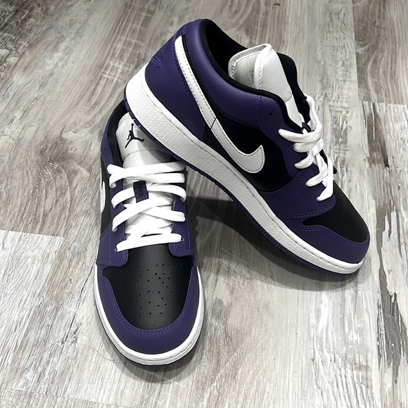 Been worn ONCE - Picture 1 of 1